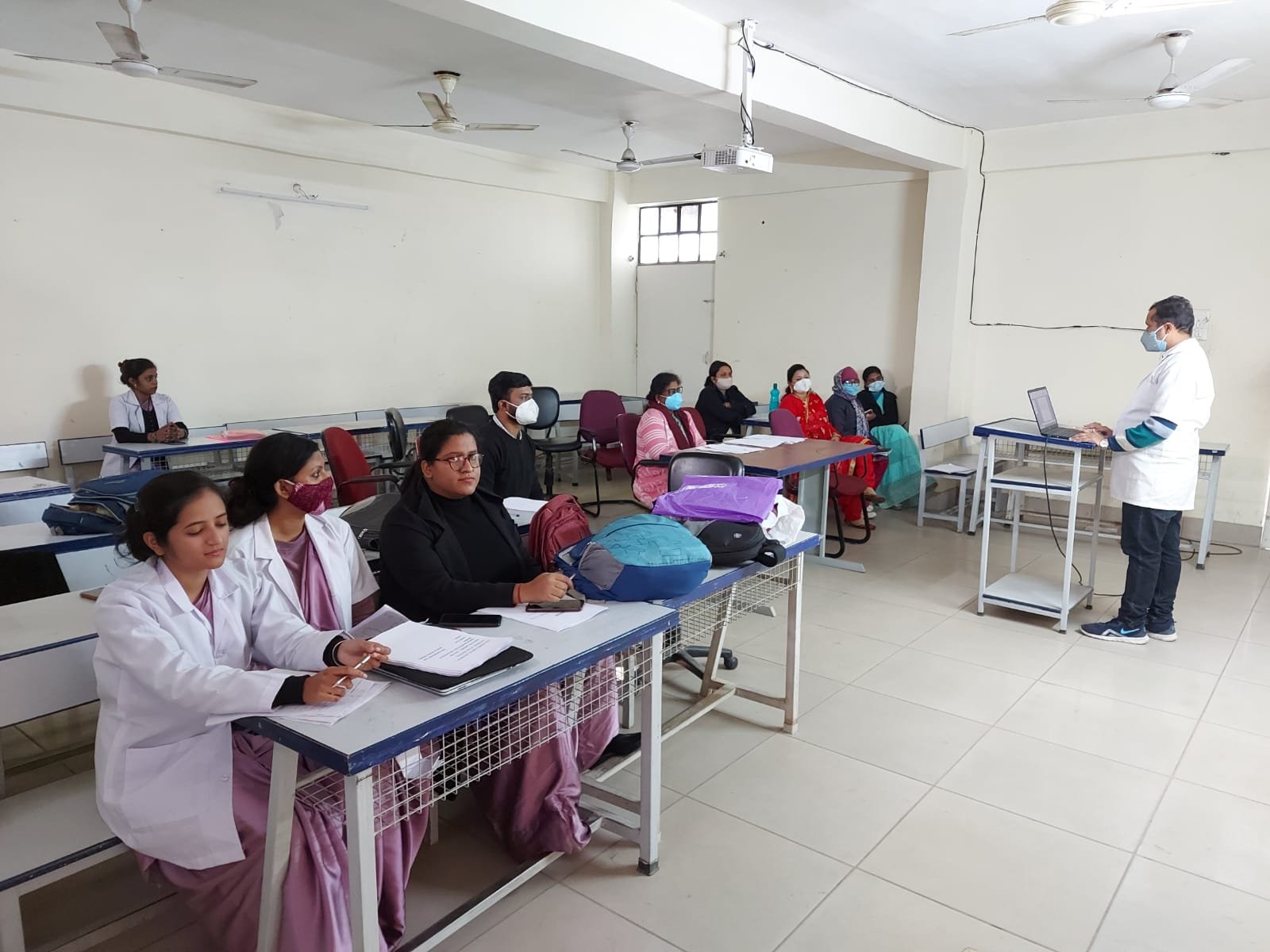 apexcollegeofnursing.com